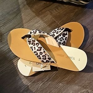 TOMS Cheetah Flip Flops